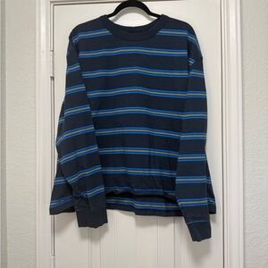 Old Navy Men's Long Sleeve Shirt in Navy and Blue Stripes